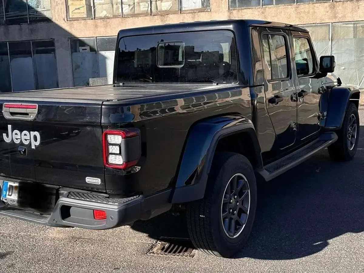 Brugt Jeep Gladiator Overland 264 HK (194 kW) 2021 Sort Pickup / Ladvogn
