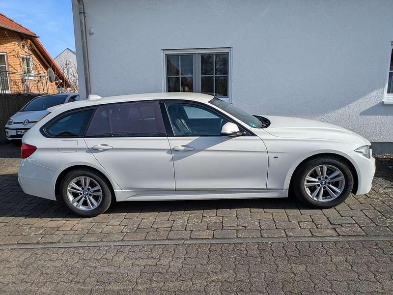 Gebraucht BMW 320 M Sport 184 PS (135 kW) 2017 Weiß Kombi