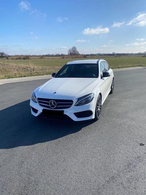 Gebraucht Mercedes C250 AMG 204 PS (150 kW) 2018 Weiß Kombi