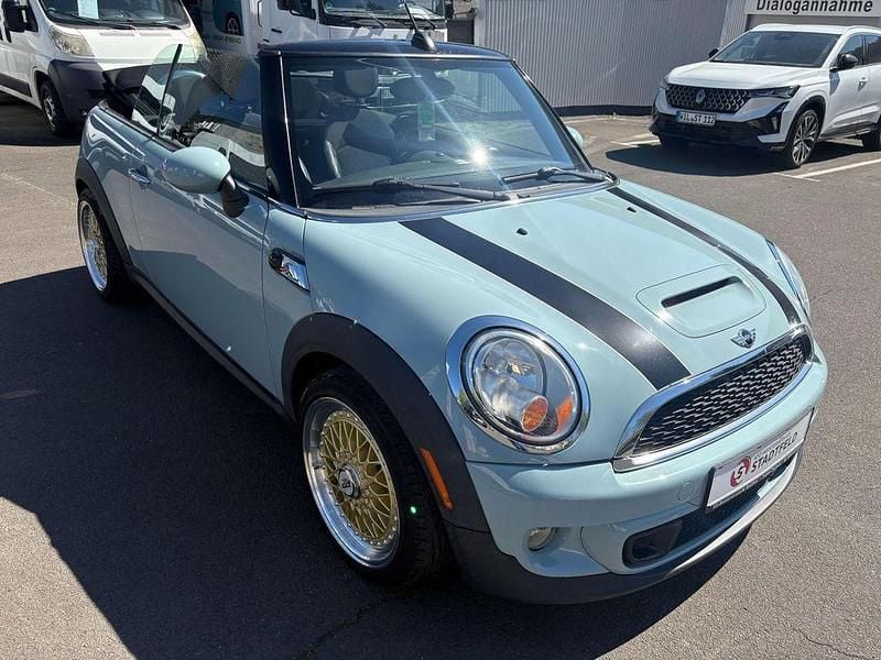 Gebraucht Mini Cooper S Cabriolet 184 PS (135 kW) 2011 Ice blue (b28) Cabrio