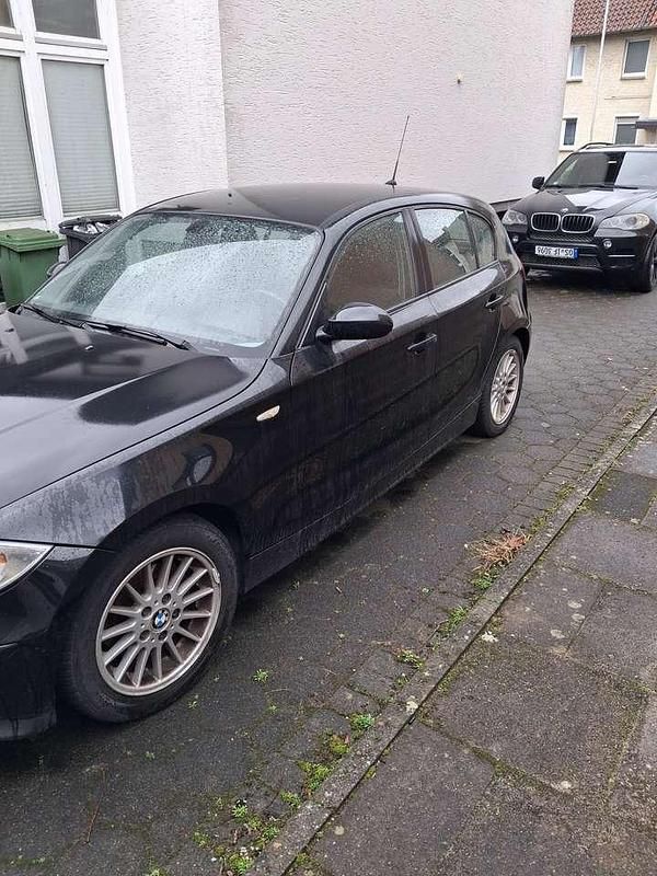 Gebraucht BMW 116 116 PS (85 kW) 2005 Schwarz Kleinwagen