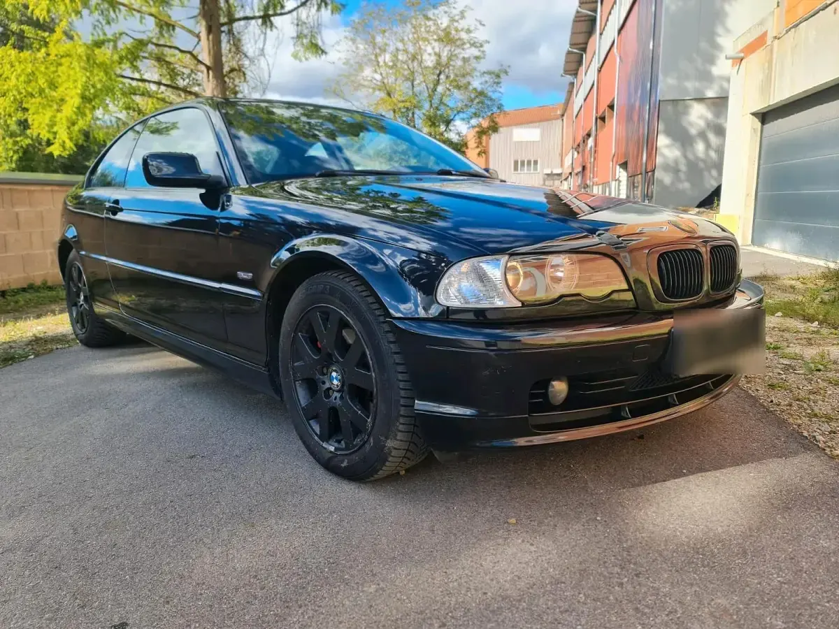 Gebraucht BMW 318 118 PS (86 kW) 2000 Schwarz Coupé