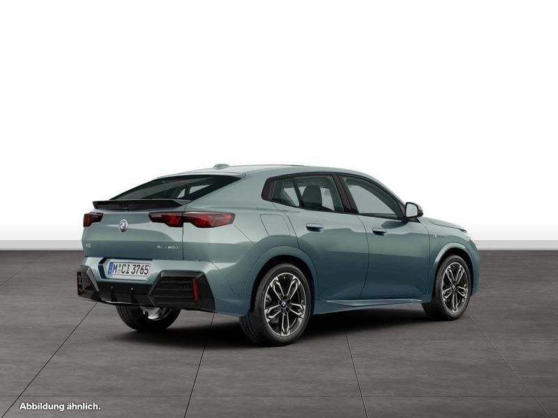 Gebraucht BMW X2 Luxury Line 150 PS (110 kW) 2025 Cape york grün metallic SUV