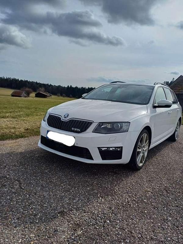 Gebraucht Skoda Octavia RS 184 PS (135 kW) 2015 Weiß Kleinwagen