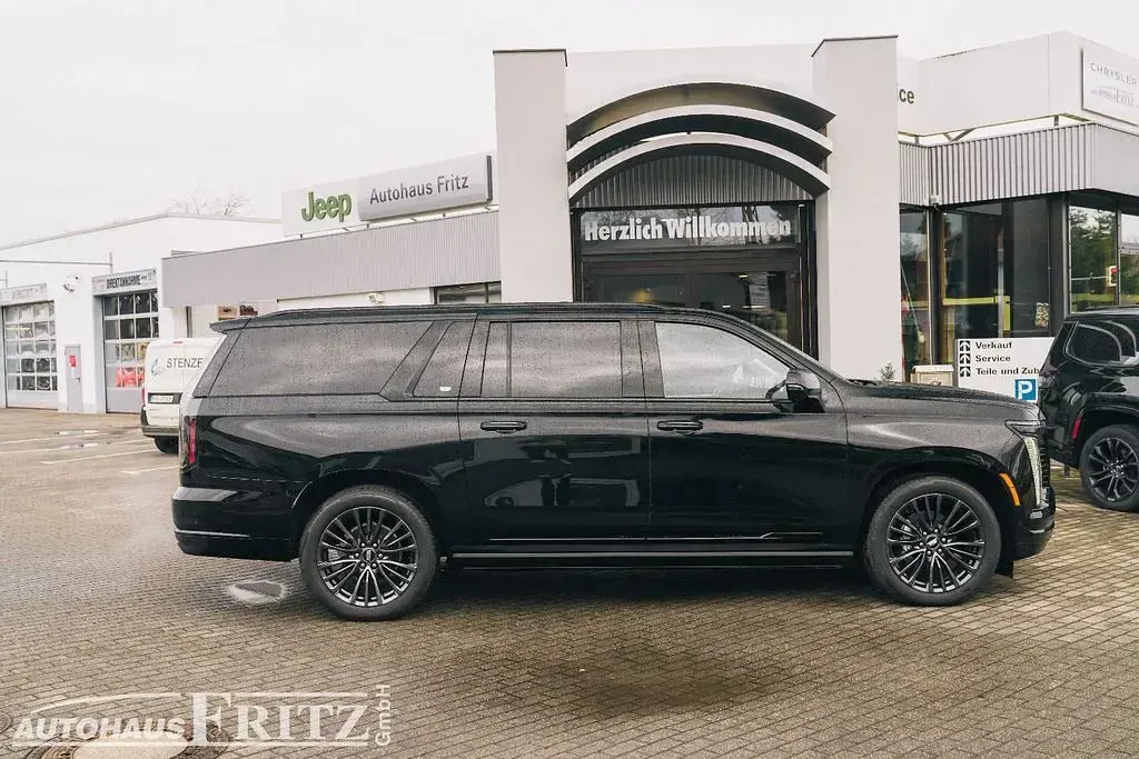 Neu Cadillac Escalade 426 PS (313 kW) 2026 Schwarz SUV
