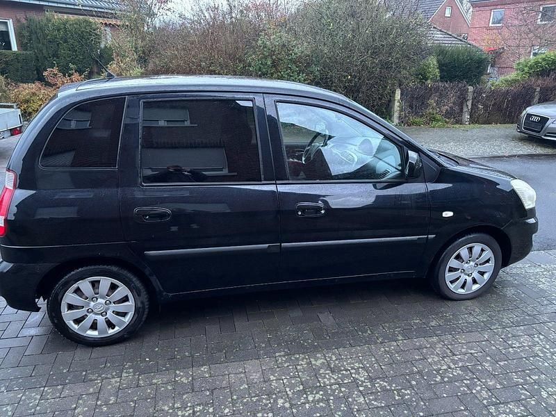 Schwarz Gebraucht 2009 Hyundai Matrix Van / Kleinbus | 1.800 € (Fairer Preis) - Bild 1/4