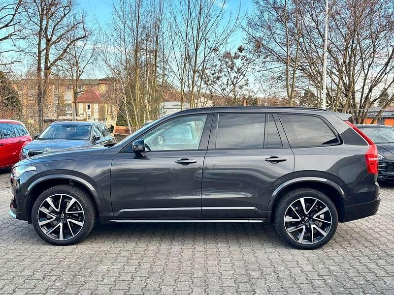 Gebraucht Volvo XC90 Ultimate 235 PS (172 kW) 2023 Particular grey (metallic) SUV