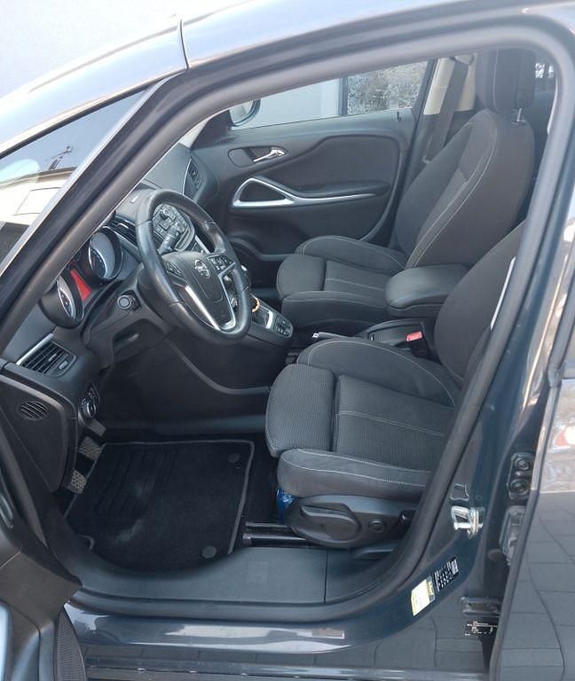 Gebraucht Opel Zafira Active 120 PS (88 kW) 2013 Grau Van / Kleinbus