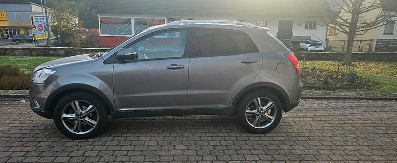 Beige Gebraucht 2014 Ssangyong (KGM) Korando SUV | 5.600 € (Superpreis) - Bild 1/4