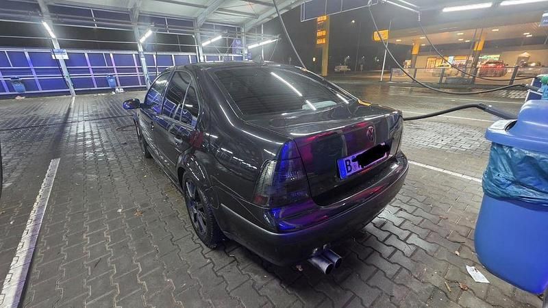 Gebraucht VW Bora Basis 116 PS (85 kW) 2003 Schwarz Limousine