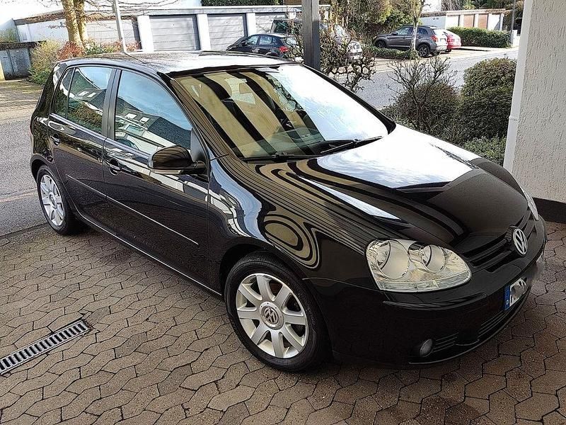 Schwarz Gebraucht 2004 VW Golf IV Sportline Limousine | 4.200 € (Teuer) - Bild 1/4
