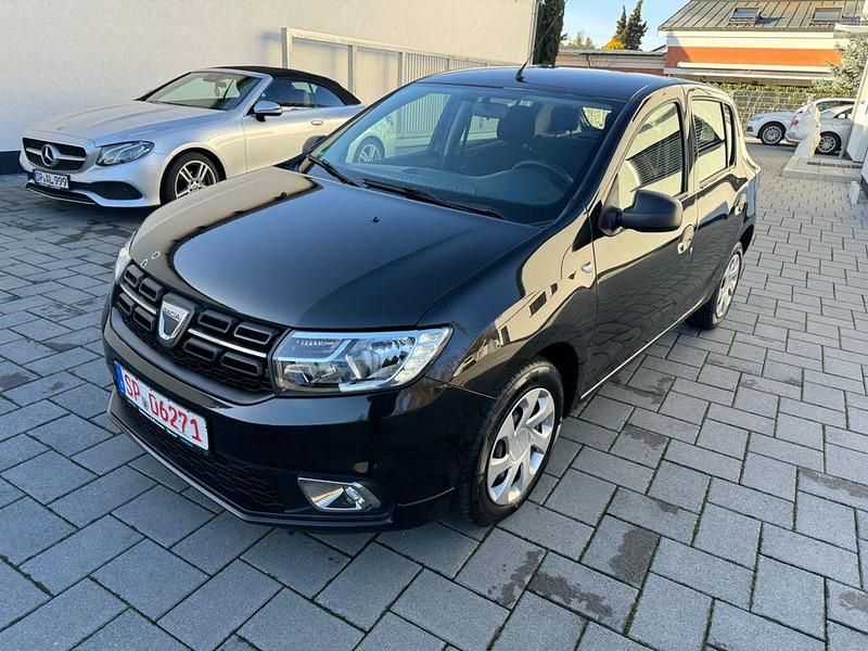Schwarz Gebraucht 2019 Dacia Sandero Essentiel Kleinwagen | 6.300 € (Fairer Preis) - Bild 1/4