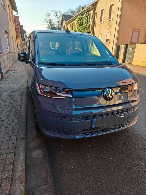 Grau Gebraucht 2021 VW T7 Van | 39.800 € (Superpreis) - Bild 1/4