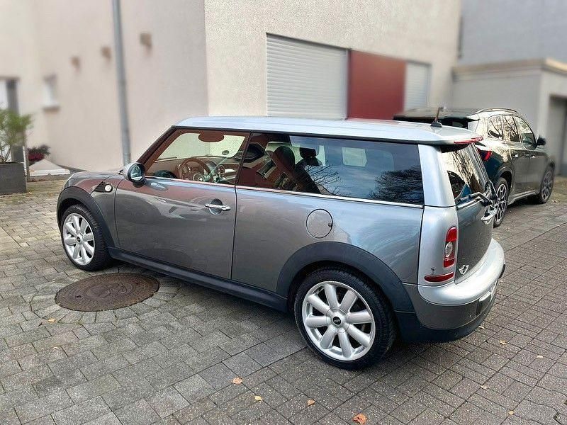 Grau Gebraucht 2010 Mini Cooper Clubman Kombi | 5.500 € (Fairer Preis) - Bild 1/4