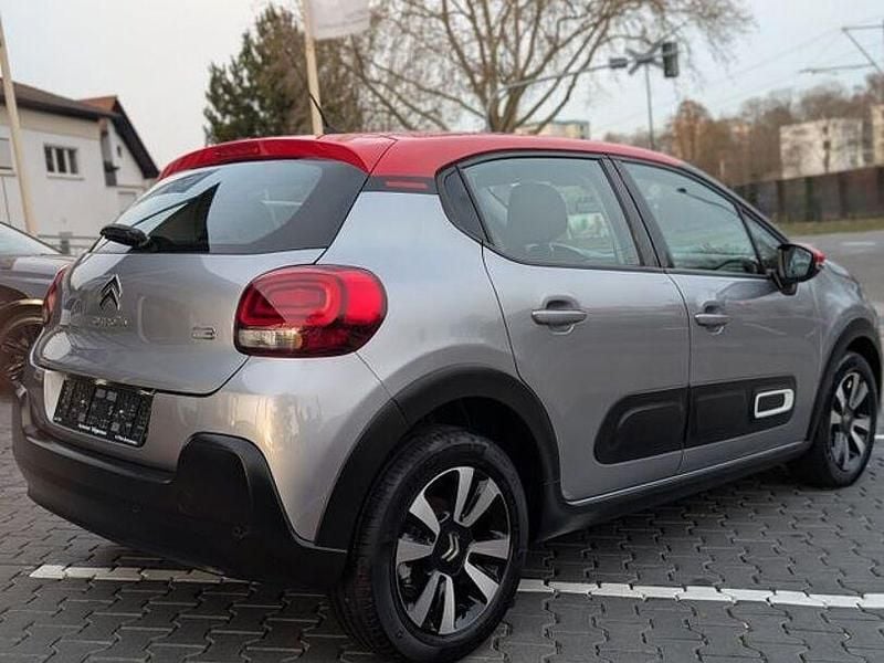 Gebraucht Citroën C3 Shine 110 PS (80 kW) 2020 Blau (spring blue) Kleinwagen