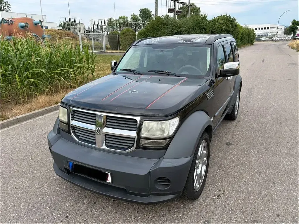 Gebraucht Dodge Nitro SE 177 PS (130 kW) 2007 Schwarz SUV