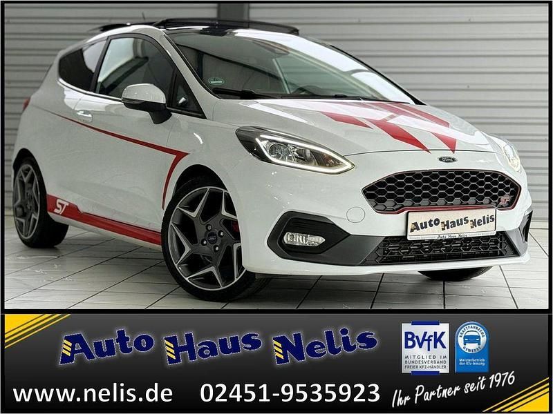 Weiß Gebraucht 2019 Ford Fiesta ST Kleinwagen | 16.380 € (Fairer Preis) - Bild 1/4
