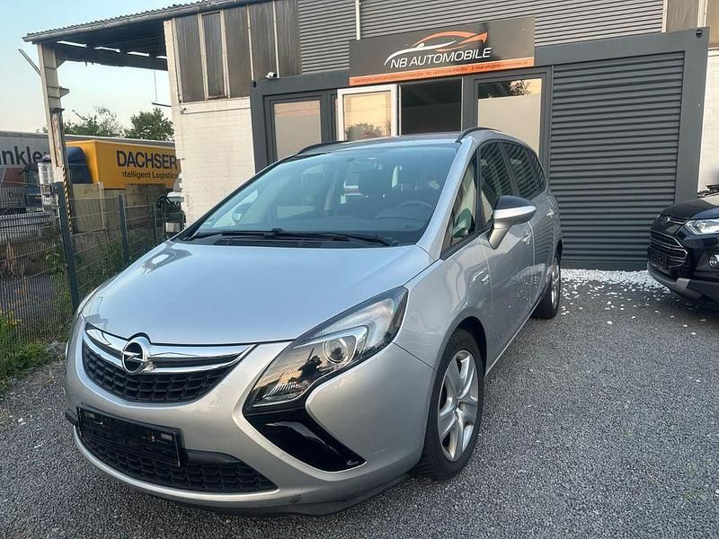Silber Gebraucht 2013 Opel Zafira Tourer Edition Van / Kleinbus | 7.999 € (Fairer Preis) - Bild 1/4