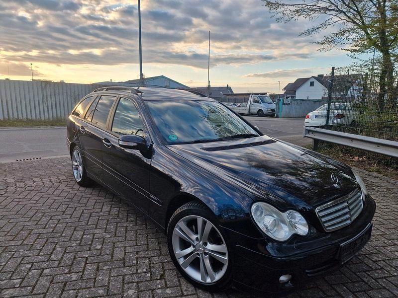 Gebraucht Mercedes C200 163 PS (119 kW) 2005 Schwarz Kombi