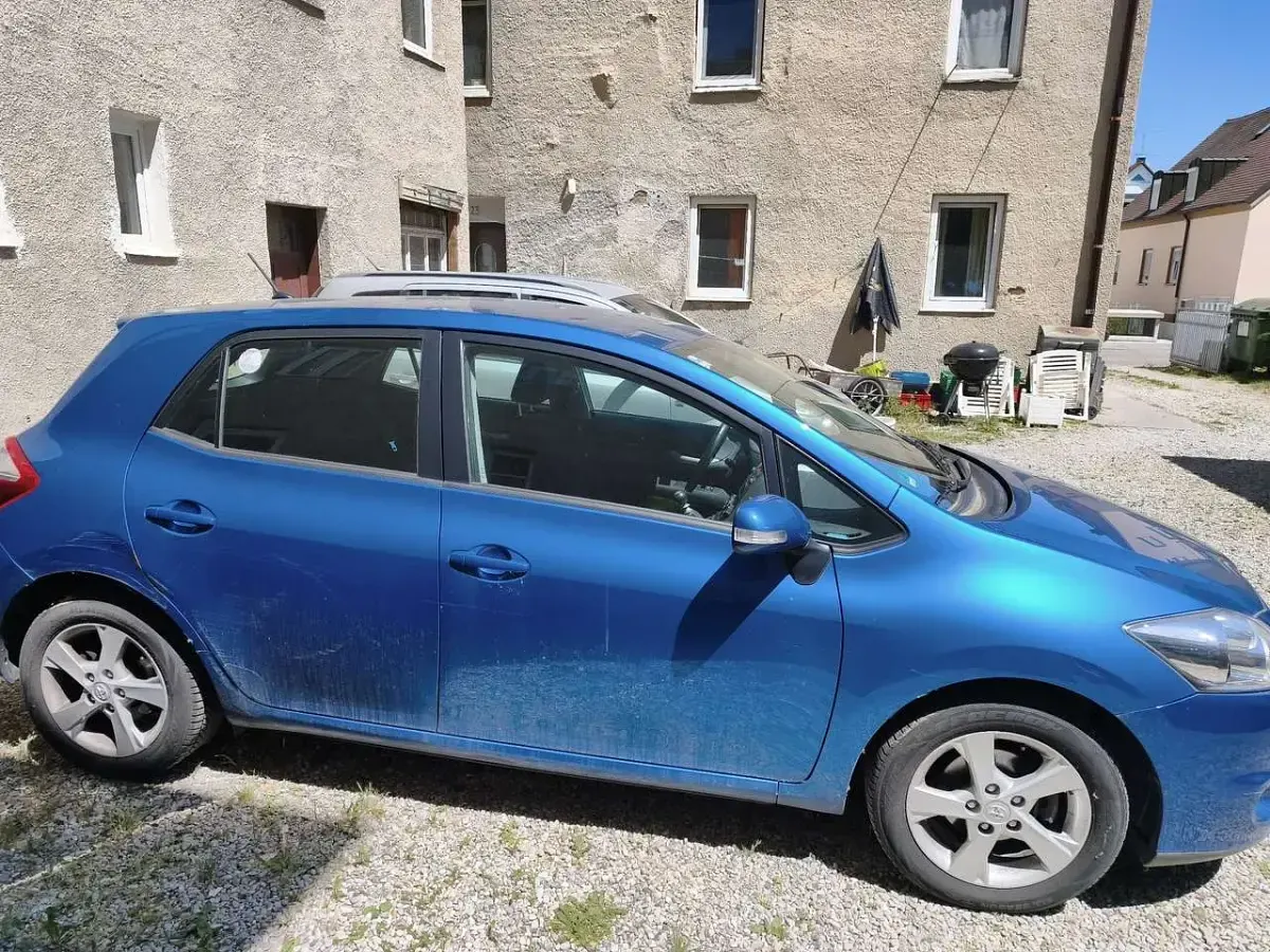 Gebraucht Toyota Auris Edition 132 PS (97 kW) 2012 Limousine