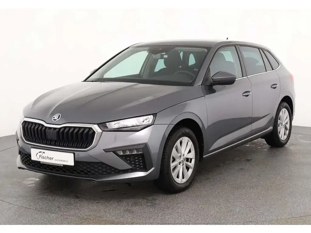 Gebraucht Skoda Scala Selection 116 PS (85 kW) 2024 Grau Kleinwagen