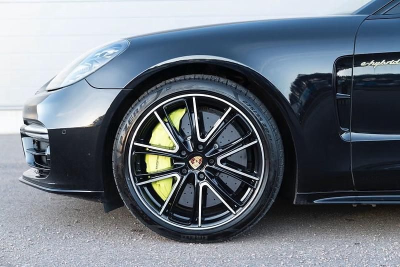 Gebraucht Porsche Panamera Chrono 549 PS (403 kW) 2020 Tiefschwarz Kombi