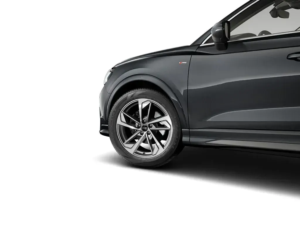 Gebraucht Audi Q3 Comfort 150 PS (110 kW) 2025 Daytonagrau perleffekt SUV
