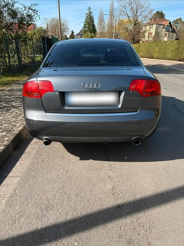 Gebraucht Audi A4 163 PS (119 kW) 2007 Grau Limousine