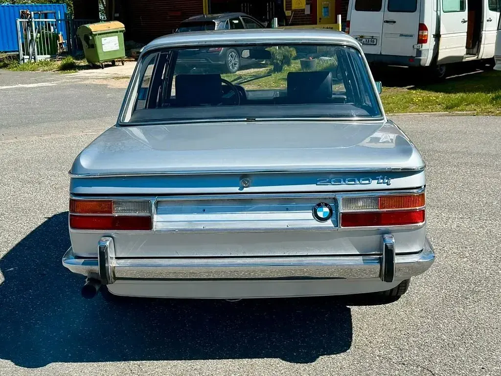 Gebraucht BMW 2000 131 PS (96 kW) 1971 Silber Limousine