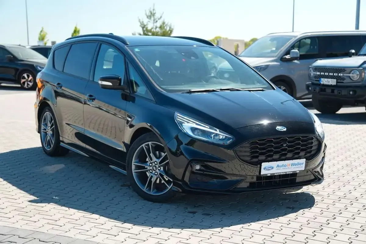 Gebraucht Ford S-MAX ST-Line 165 PS (121 kW) 2019 Schwarz Van / Kleinbus