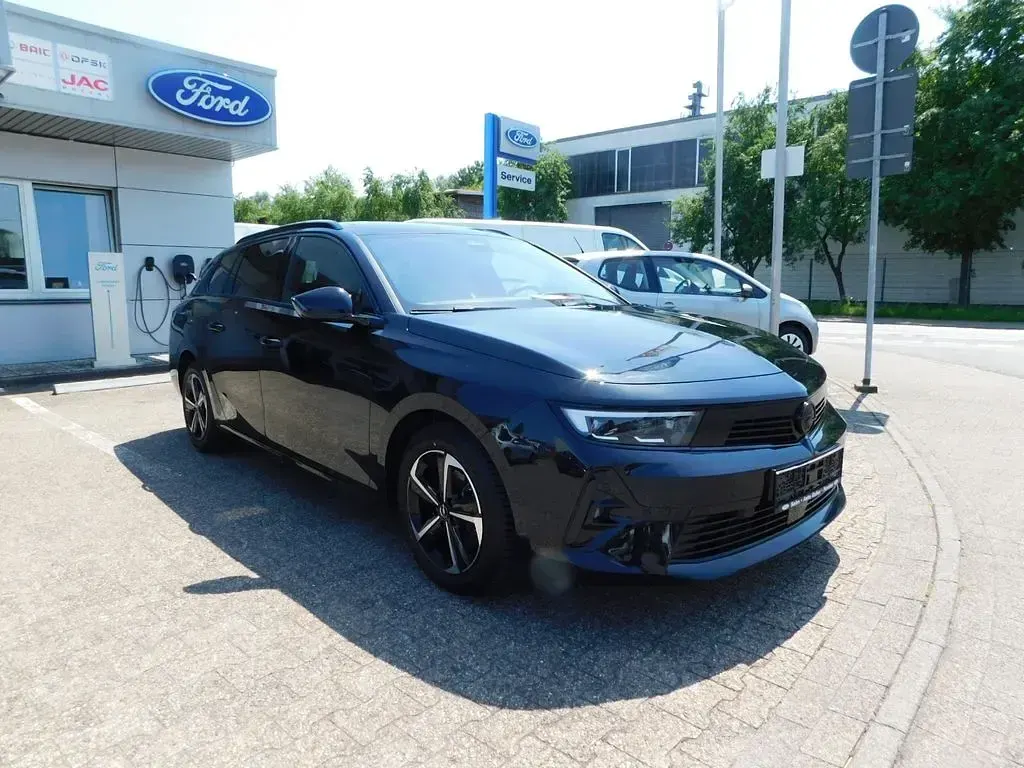 Gebraucht Opel Astra 131 PS (96 kW) 2025 Schwarz Kleinwagen