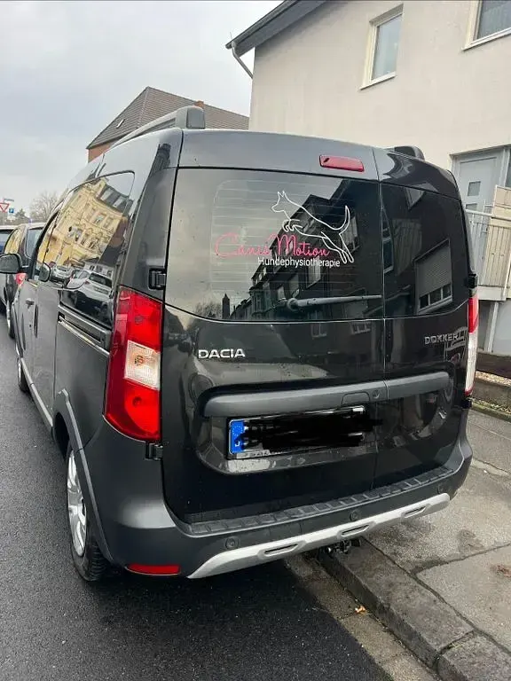 Gebraucht Dacia Dokker Stepway 116 PS (85 kW) 2017 Schwarz Van / Kleinbus