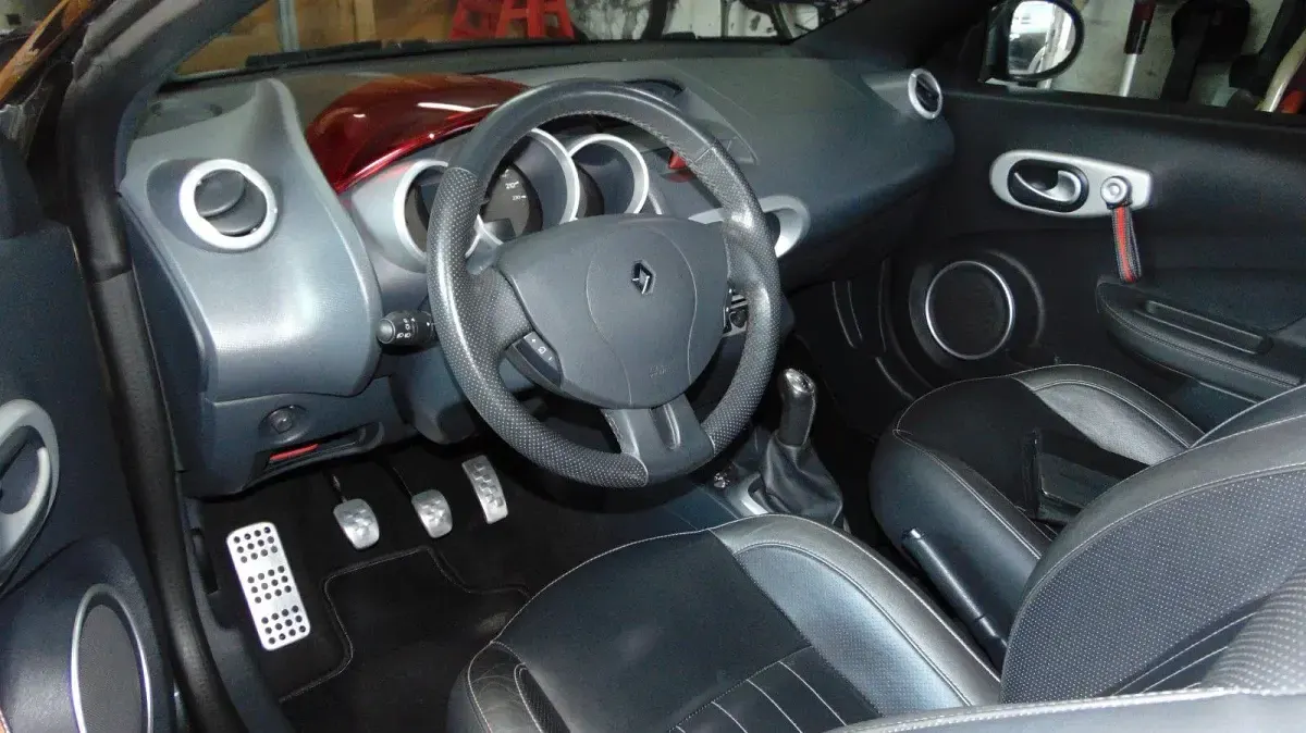Gebraucht Renault Wind Night&Day 102 PS (75 kW) 2011 Schwarz Cabrio