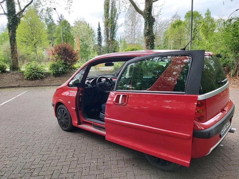 Rot Gebraucht 2005 Peugeot 1007 Kleinwagen | 2.999 € (Fairer Preis) - Bild 1/4