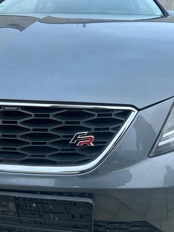 Second-hand Seat Leon 150 CP (110 kW) 2015 Gri Break