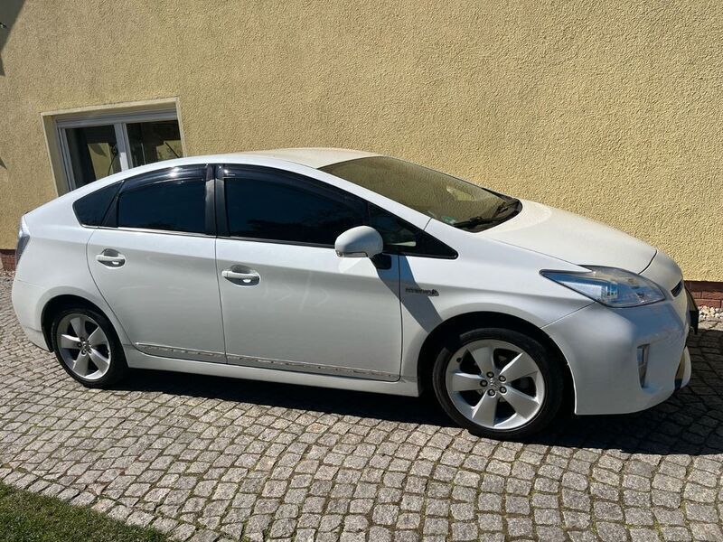 Weiß Gebraucht 2012 Toyota Prius Kleinwagen | 9.999 € (Fairer Preis) - Bild 1/4