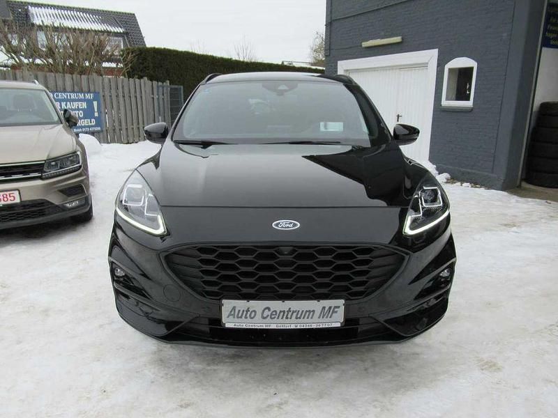 Gebraucht Ford Kuga ST-Line 152 PS (111 kW) 2021 Schwarz SUV