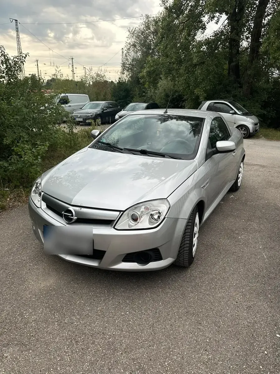 Gebraucht Opel Tigra 90 PS (66 kW) 2005 Silber Cabrio
