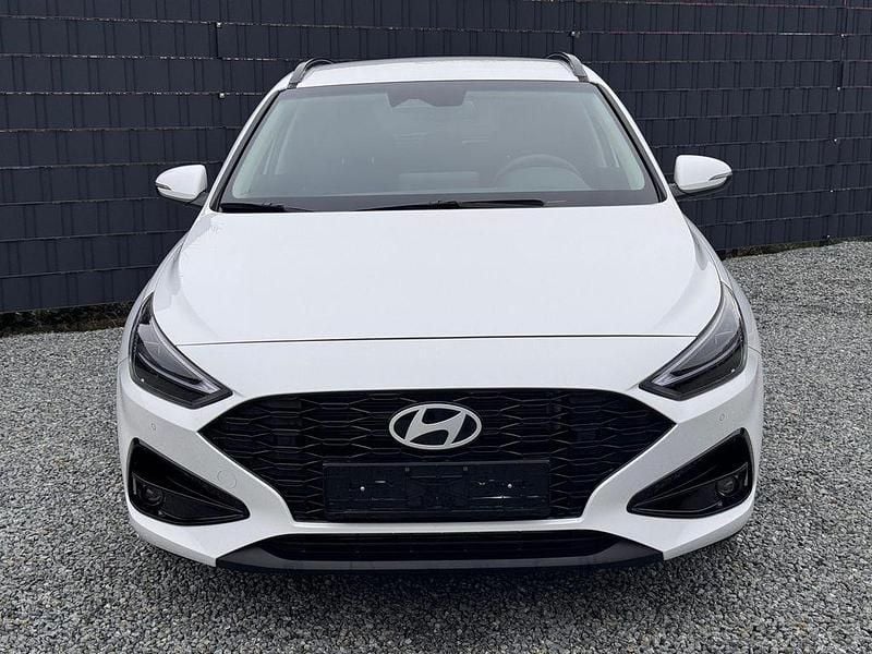Neu Hyundai i30 140 PS (102 kW) 2025 Weiß Kombi