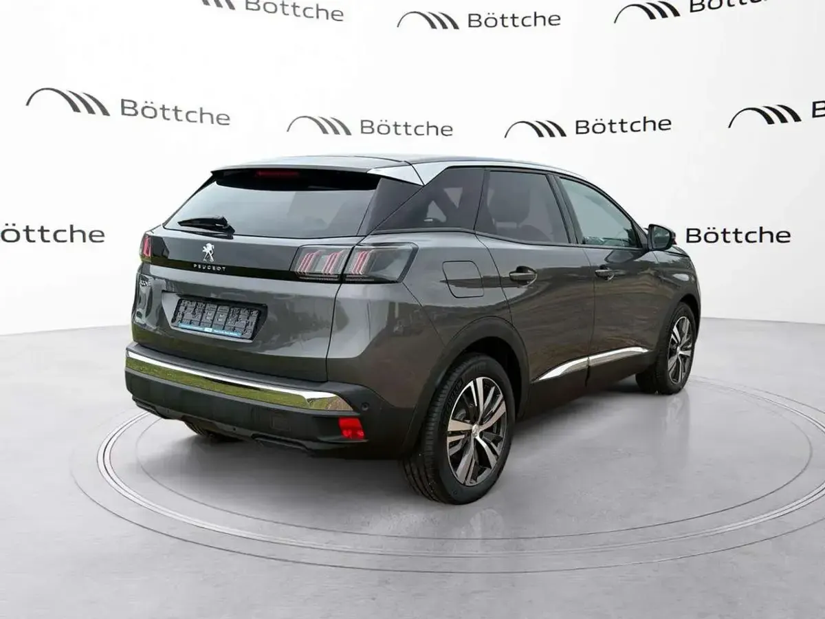 Gebraucht Peugeot 3008 Allure 131 PS (96 kW) 2024 Lackierung platiniumgrau/metallic klarlack SUV