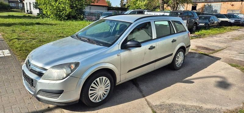 Silber Gebraucht 2005 Opel Astra Edition Limousine | 599 € (Guter Preis) - Bild 1/4