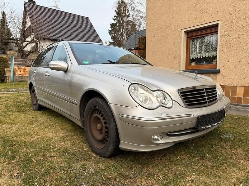 Gebraucht Mercedes C180 143 PS (105 kW) 2004 Silber Kombi