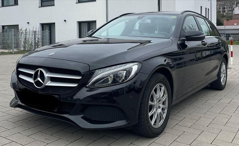 Gebraucht Mercedes C220 170 PS (125 kW) 2017 Schwarz Limousine