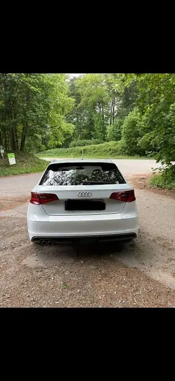Gebraucht Audi A3 Sport 150 PS (110 kW) 2015 Weiß Limousine