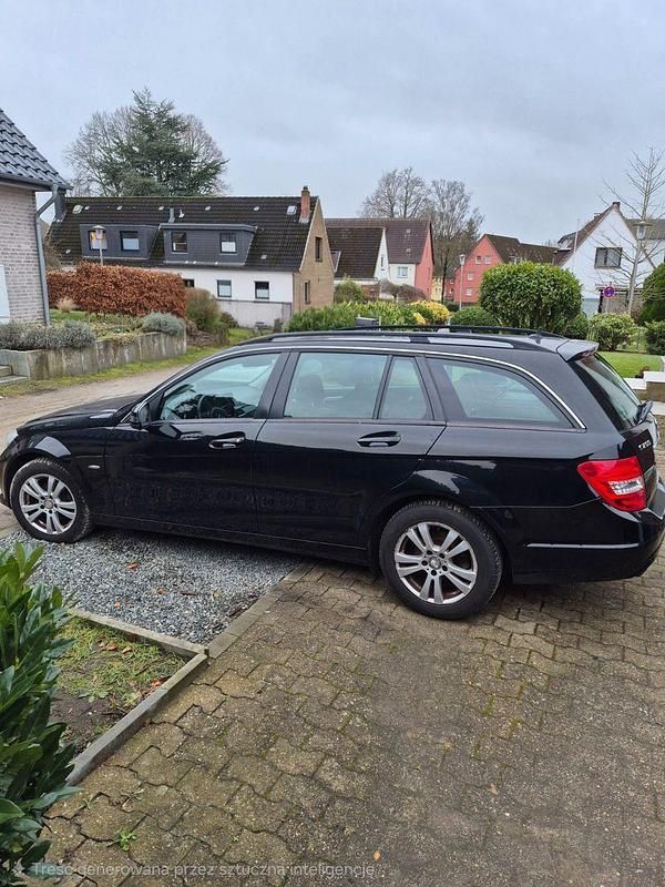 Gebraucht Mercedes C200 136 PS (100 kW) 2011 Schwarz Kombi