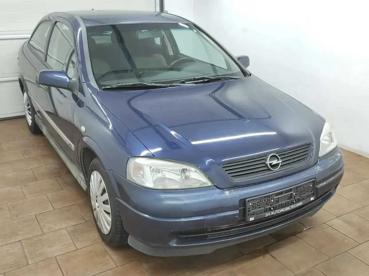 Gebraucht Opel Astra 75 PS (55 kW) 2000 Blau Limousine