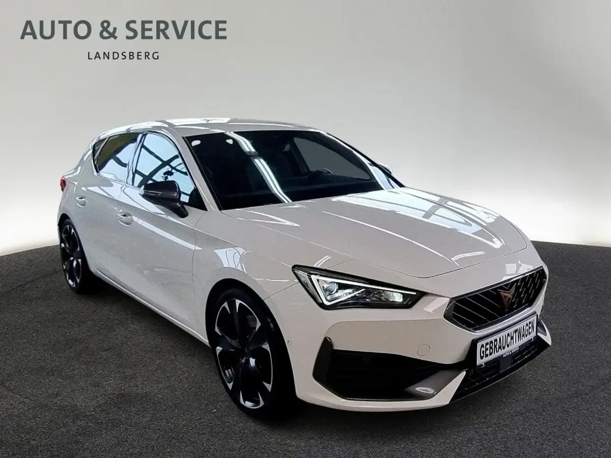 Gebraucht Cupra Leon VZ 245 PS (180 kW) 2024 Weiß Limousine