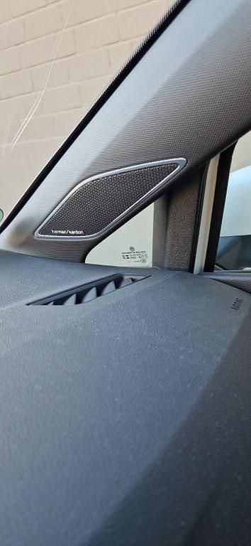 Gebraucht VW Golf VIII R-line 150 PS (110 kW) 2023 Weiß Limousine