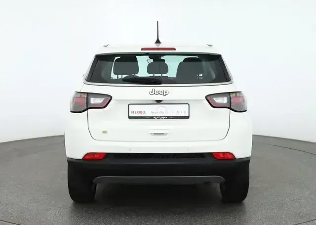 Gebraucht Jeep Compass Altitude 131 PS (96 kW) 2024 Weiß SUV