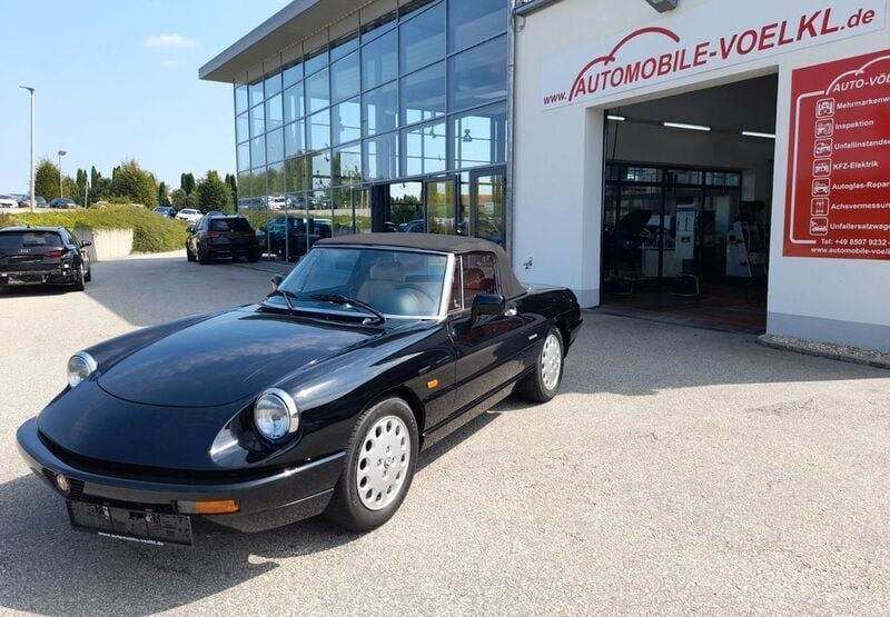 Gebraucht Alfa Romeo Spider 120 PS (88 kW) 1990 Schwarz Cabrio